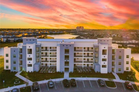 Condo in Kissimmee, Florida, 2 bedrooms  № 2393837 - photo 9