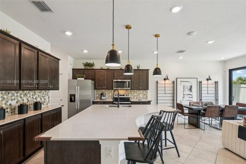 Touwnhouse à vendre à Oakland Park, Floride: 3 chambres, 164.81 m2 № 1998603 - photo 4