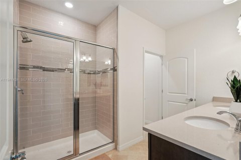 Touwnhouse à vendre à Oakland Park, Floride: 3 chambres, 164.81 m2 № 1998603 - photo 20