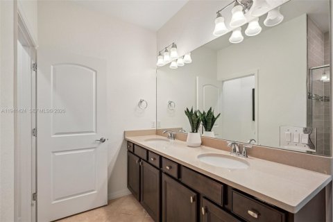 Touwnhouse à vendre à Oakland Park, Floride: 3 chambres, 164.81 m2 № 1998603 - photo 21