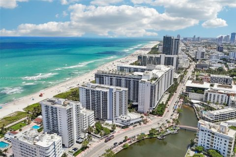 Condominio en venta en Miami Beach, Florida, 1 dormitorio, 95.69 m2 № 1804292 - foto 27