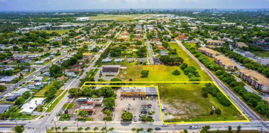 Propiedad comercial en Pompano Beach, Florida № 1185330