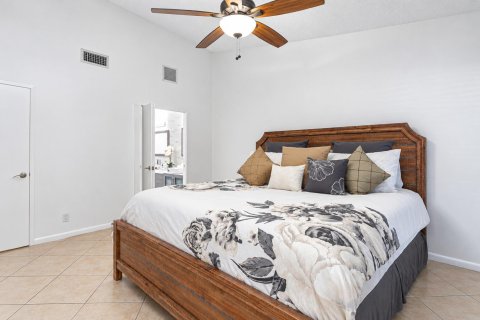 Adosado en venta en West Palm Beach, Florida, 2 dormitorios, 96.99 m2 № 2426149 - foto 26