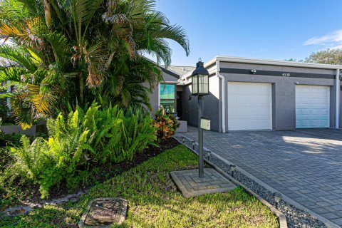 Adosado en venta en West Palm Beach, Florida, 2 dormitorios, 96.99 m2 № 2426149 - foto 2