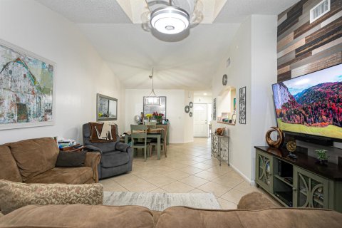 Adosado en venta en West Palm Beach, Florida, 2 dormitorios, 96.99 m2 № 2426149 - foto 17