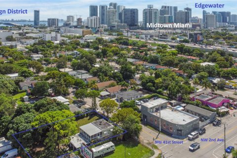 Land in Miami, Florida № 1931741 - photo 1