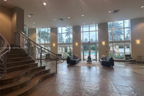 Apartment in Hallandale Beach, Florida 1 bedroom, 85.47 sq.m. № 2019567 - photo 19