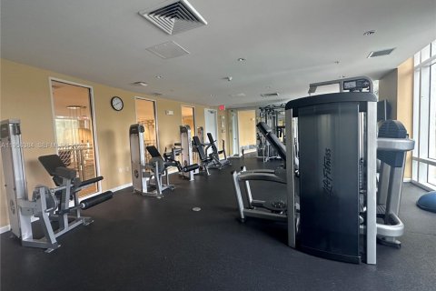 Apartment in Hallandale Beach, Florida 1 bedroom, 85.47 sq.m. № 2019567 - photo 23