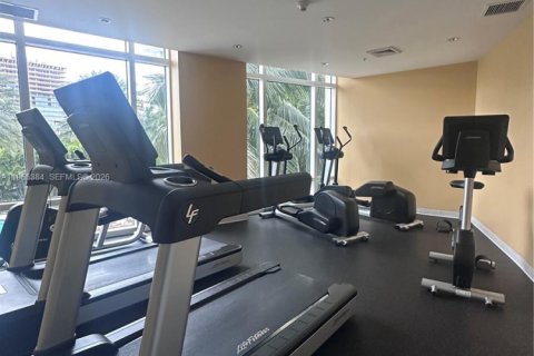 Apartment in Hallandale Beach, Florida 1 bedroom, 85.47 sq.m. № 2019567 - photo 24