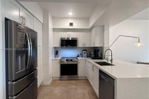 Apartment in Hallandale Beach, Florida 1 bedroom, 85.47 sq.m. № 2019567 - photo 6