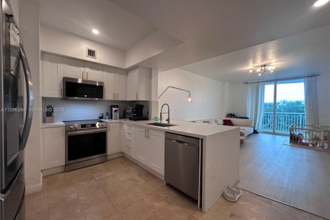 Apartment in Hallandale Beach, Florida 1 bedroom, 85.47 sq.m. № 2019567 - photo 3