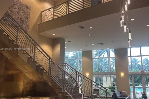 Apartment in Hallandale Beach, Florida 1 bedroom, 85.47 sq.m. № 2019567 - photo 22