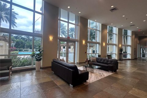 Apartment in Hallandale Beach, Florida 1 bedroom, 85.47 sq.m. № 2019567 - photo 20