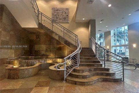 Apartment in Hallandale Beach, Florida 1 bedroom, 85.47 sq.m. № 2019567 - photo 21