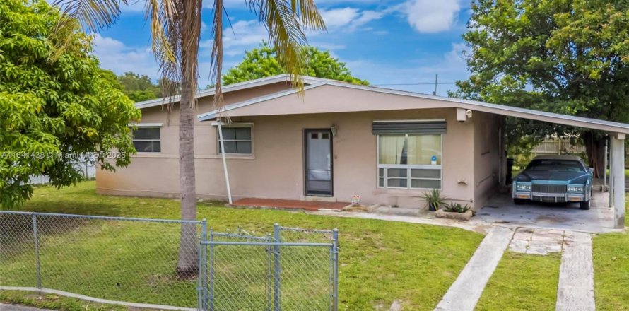 House in West Park, Florida 3 bedrooms, 102.19 sq.m. № 1836018