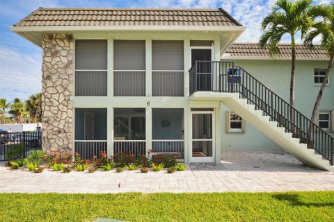 Condo in Fort Myers Beach, Florida, 2 bedrooms  № 2114337