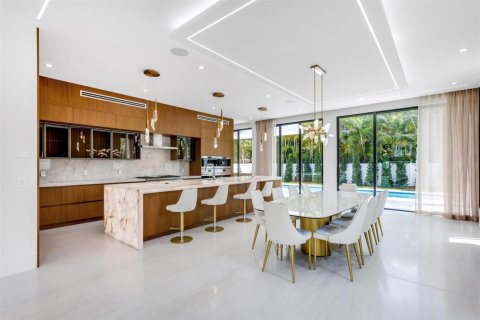 Купить виллу или дом в Бока-Ратон, Флорида 5 комнат, 554.53м2, № 2249998 - фото 11