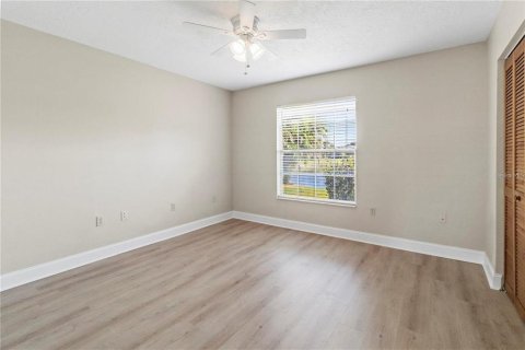 Villa ou maison à louer à Bradenton, Floride: 3 chambres, 164.44 m2 № 2119486 - photo 12