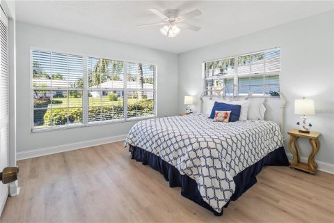 Villa ou maison à louer à Bradenton, Floride: 3 chambres, 164.44 m2 № 2119486 - photo 11
