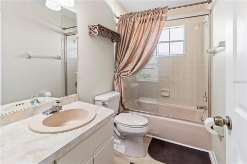 Villa ou maison à louer à Bradenton, Floride: 3 chambres, 164.44 m2 № 2119486 - photo 13