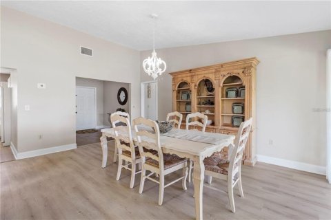 Villa ou maison à louer à Bradenton, Floride: 3 chambres, 164.44 m2 № 2119486 - photo 3