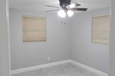 House in Tampa, Florida 3 bedrooms, 97.73 sq.m. № 1888657 - photo 15