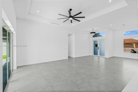 Купить виллу или дом в Кейп-Корал, Флорида 3 спальни, № 2009846 - фото 10