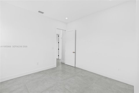 Купить виллу или дом в Кейп-Корал, Флорида 3 спальни, № 2009846 - фото 23