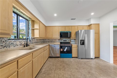 Снять в аренду виллу или дом в Майами-Шорс, Флорида 3 спальни, 188.68м2, № 2001458 - фото 20