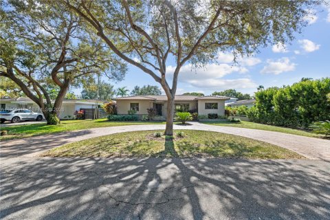 Дом в Майами-Шорс, Флорида 3 спальни, 188.68м2 № 2001458