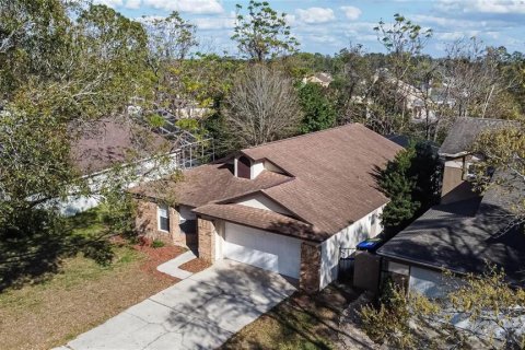 House in Orlando, Florida 3 bedrooms, 153.85 sq.m. № 1793586 - photo 2