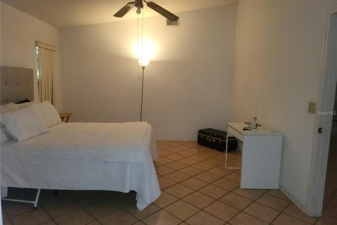 House in Orlando, Florida 3 bedrooms, 153.85 sq.m. № 1793586 - photo 7
