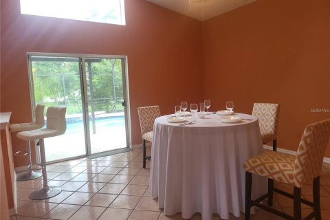 House in Orlando, Florida 3 bedrooms, 153.85 sq.m. № 1793586 - photo 5
