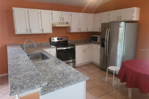 House in Orlando, Florida 3 bedrooms, 153.85 sq.m. № 1793586 - photo 3