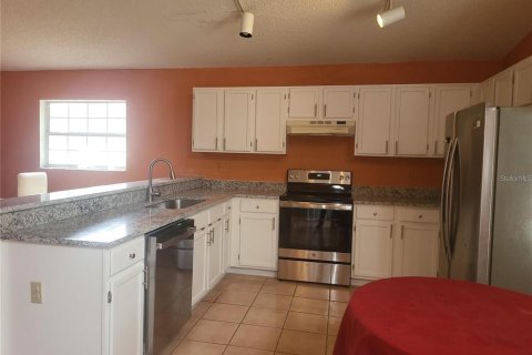 House in Orlando, Florida 3 bedrooms, 153.85 sq.m. № 1793586 - photo 4
