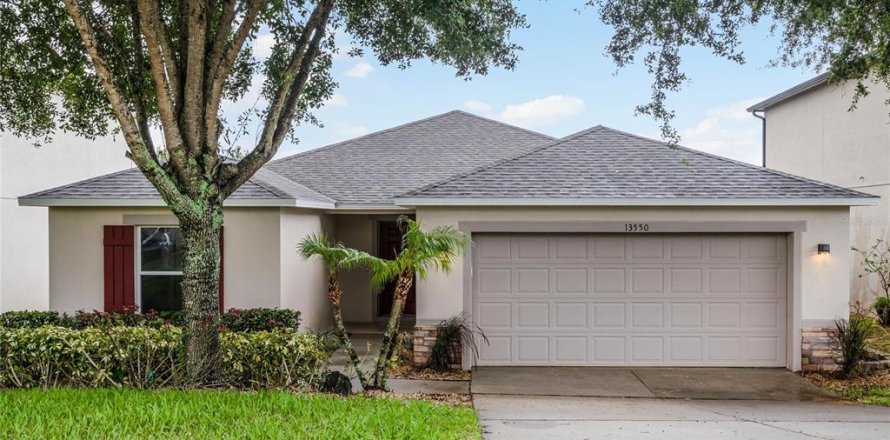 Casa en Clermont, Florida 3 dormitorios, 176.42 m2 № 1916523