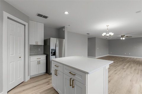 Casa en alquiler en Clermont, Florida, 3 dormitorios, 176.42 m2 № 1916523 - foto 6