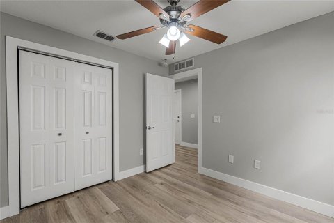 Casa en alquiler en Clermont, Florida, 3 dormitorios, 176.42 m2 № 1916523 - foto 24