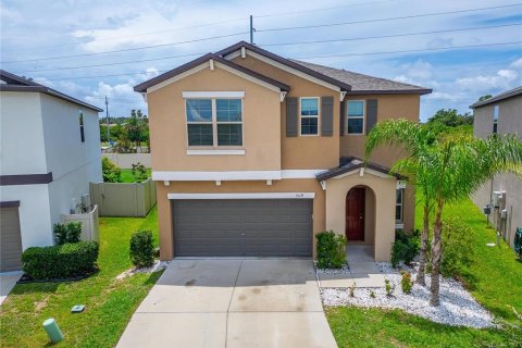 House in Apollo Beach, Florida 6 bedrooms, 242.85 sq.m. № 2266467