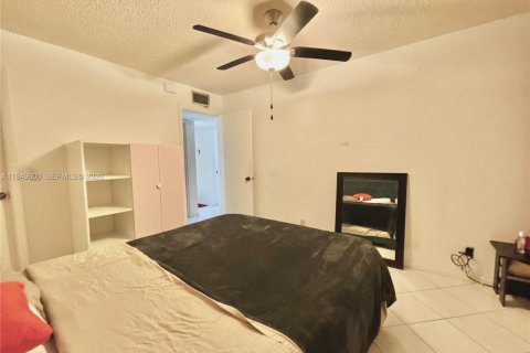 Снять в аренду кондоминиум в Делрей-Бич, Флорида 2 спальни, 83.8м2, № 2005232 - фото 28