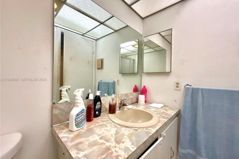 Снять в аренду кондоминиум в Делрей-Бич, Флорида 2 спальни, 83.8м2, № 2005232 - фото 25