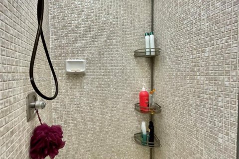 Снять в аренду кондоминиум в Делрей-Бич, Флорида 2 спальни, 83.8м2, № 2005232 - фото 30