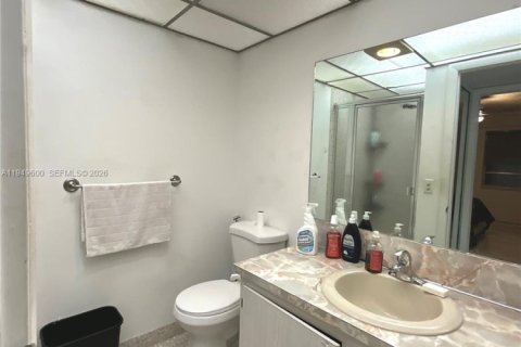 Снять в аренду кондоминиум в Делрей-Бич, Флорида 2 спальни, 83.8м2, № 2005232 - фото 29