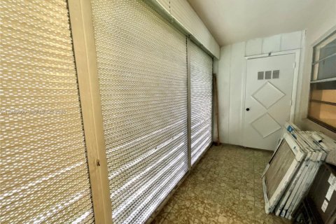 Снять в аренду кондоминиум в Делрей-Бич, Флорида 2 спальни, 83.8м2, № 2005232 - фото 17