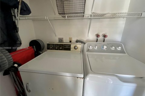 Снять в аренду кондоминиум в Делрей-Бич, Флорида 2 спальни, 83.8м2, № 2005232 - фото 19