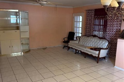 Condominio en venta en Hollywood, Florida, 2 dormitorios, 87.79 m2 № 1820708 - foto 13