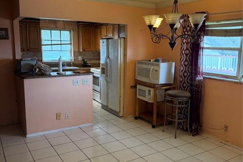 Condominio en venta en Hollywood, Florida, 2 dormitorios, 87.79 m2 № 1820708 - foto 11