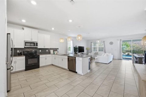 Villa ou maison à vendre à Kissimmee, Floride: 8 chambres, 398.46 m2 № 2143625 - photo 12