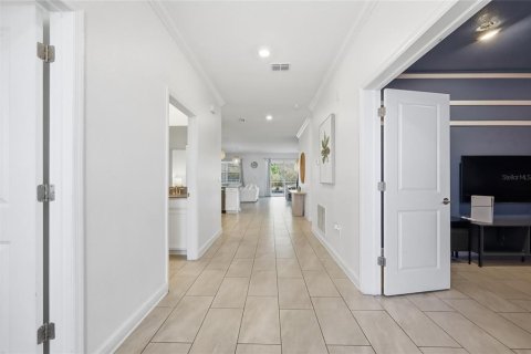 Villa ou maison à vendre à Kissimmee, Floride: 8 chambres, 398.46 m2 № 2143625 - photo 5