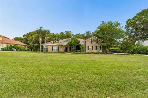 Casa en venta en Dade City, Florida, 6 dormitorios, 402.92 m2 № 2152325 - foto 3